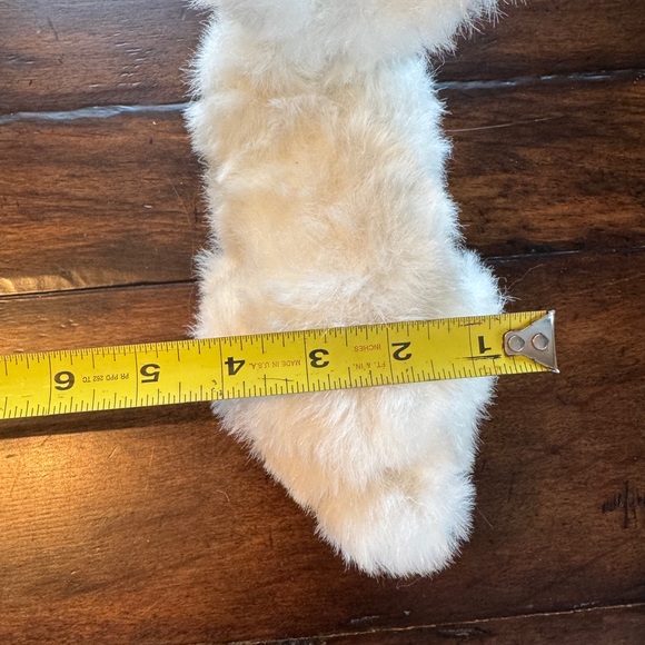 Animagic Automated Fluffy White Plush Bunny Toy - Picture 10 of 11